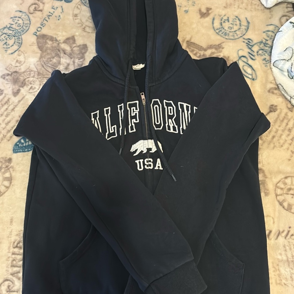 california zip up sweater